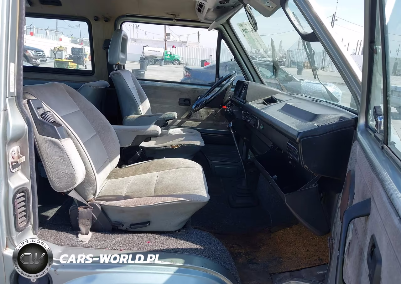 1987 Volkswagen Vanagon Bus VIN:WV2YB0254HH070444 - 5