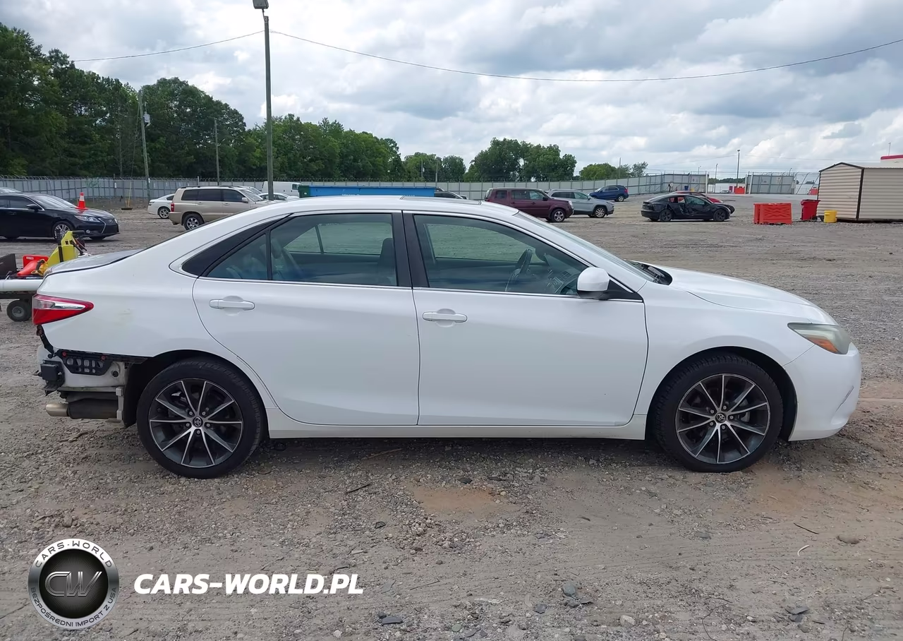 2015 Toyota Camry Xse VIN:4T1BF1FK1FU905317 - 14