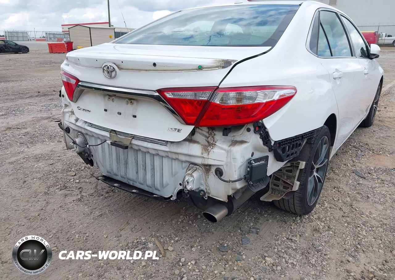 2015 Toyota Camry Xse VIN:4T1BF1FK1FU905317 - 18