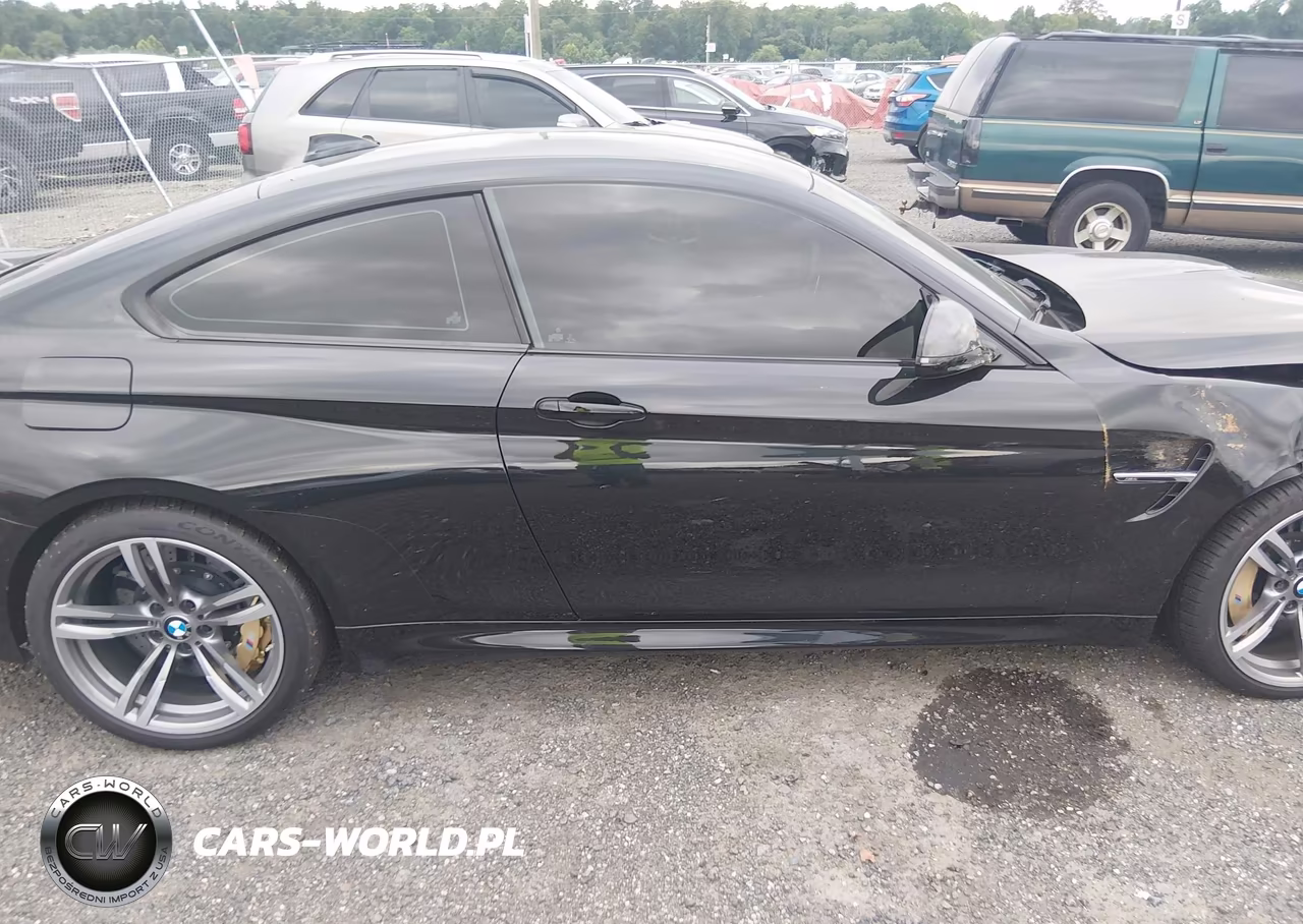 2016 BMW M4 VIN:WBS3R9C53GK336750 - 13