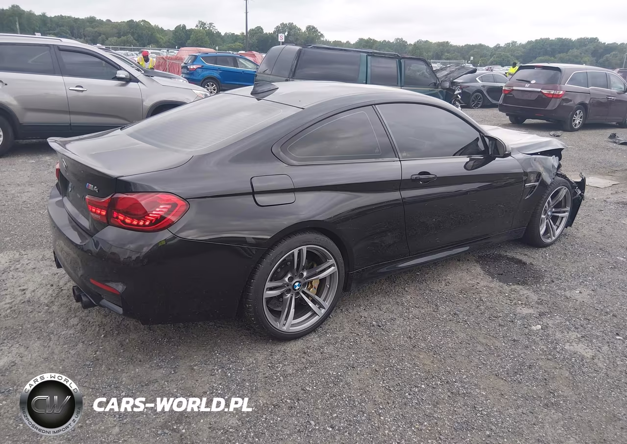 2016 BMW M4 VIN:WBS3R9C53GK336750 - 4