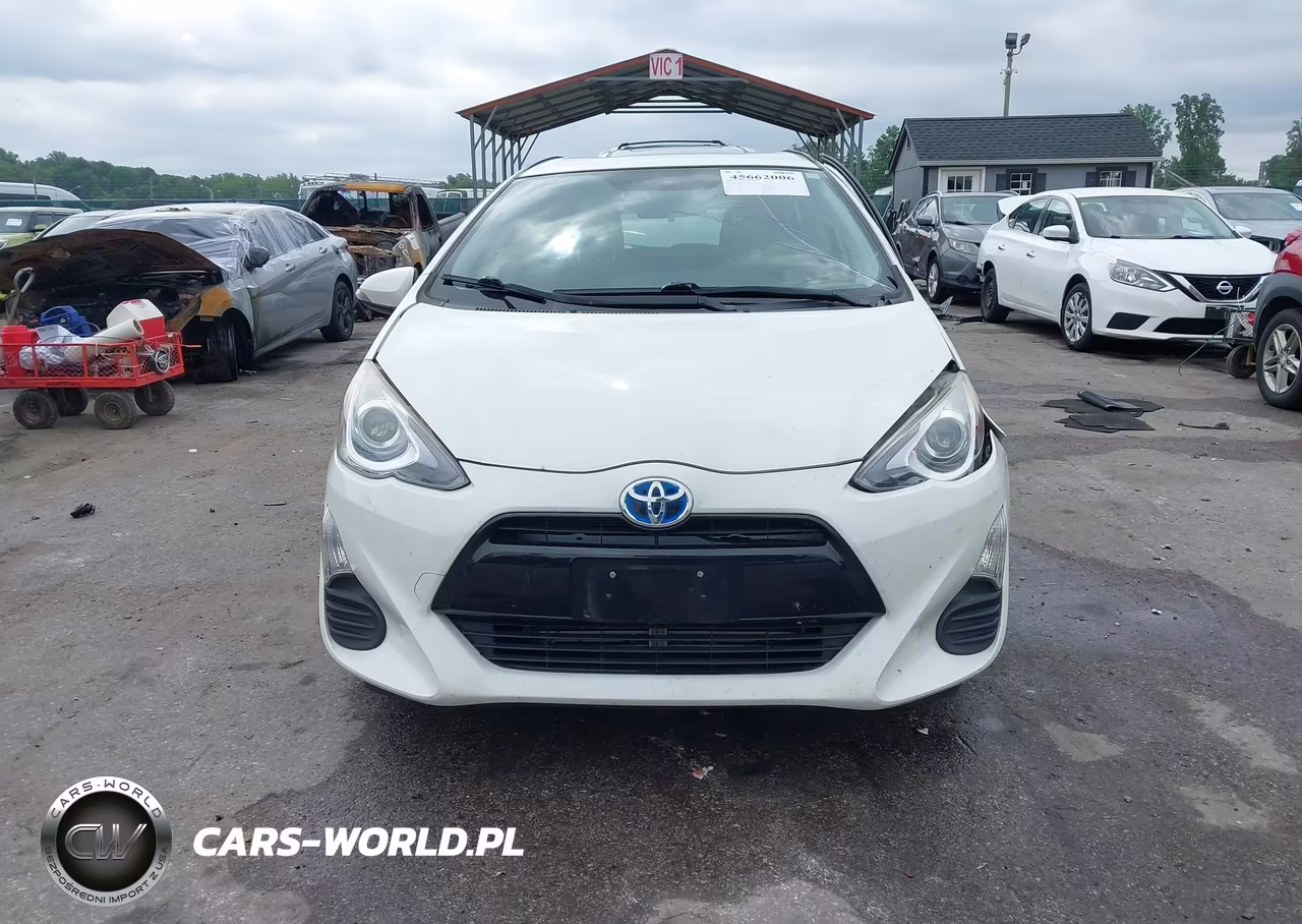 2016 Toyota Prius C Three VIN:JTDKDTB31G1130296 - 13