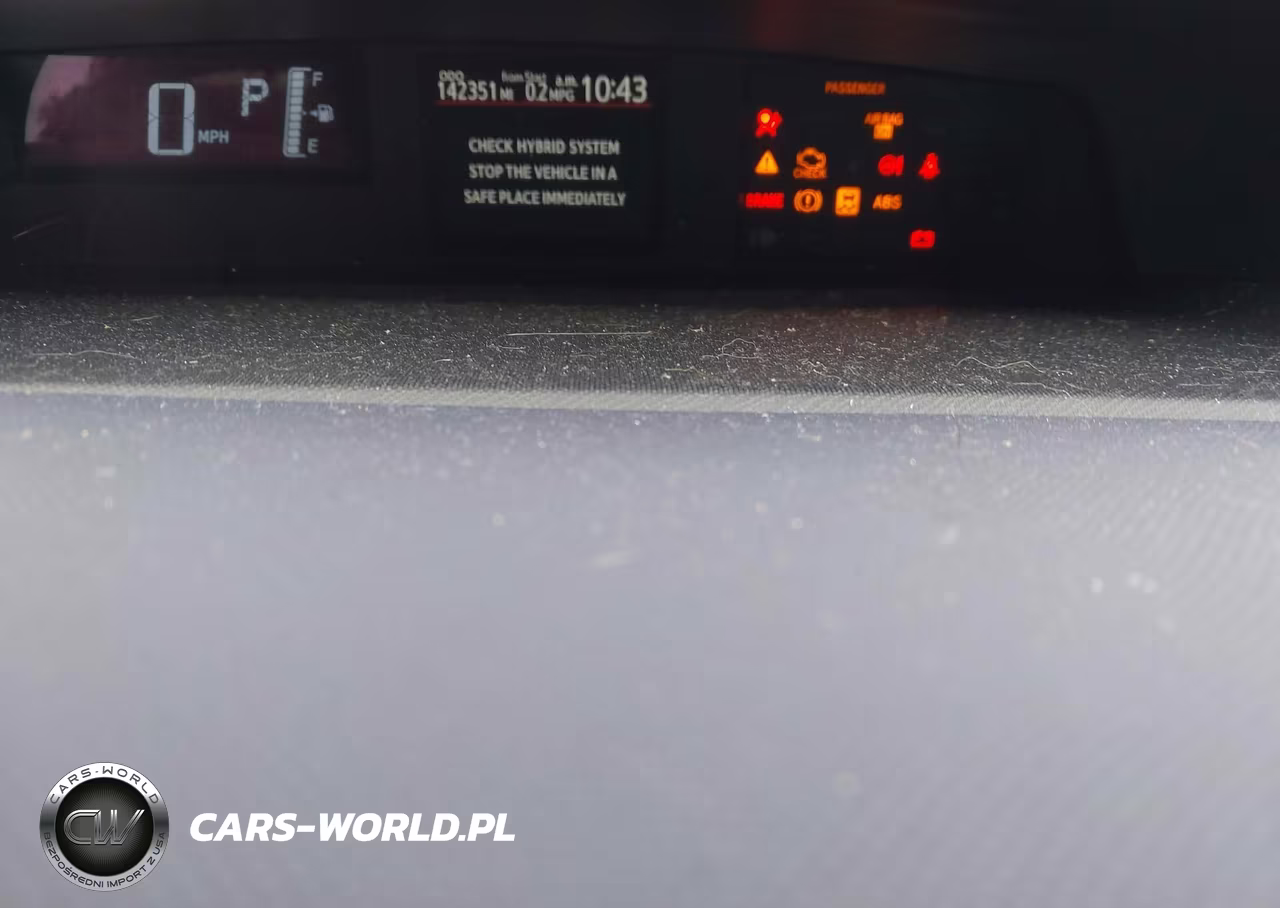 2016 Toyota Prius C Three VIN:JTDKDTB31G1130296 - 7