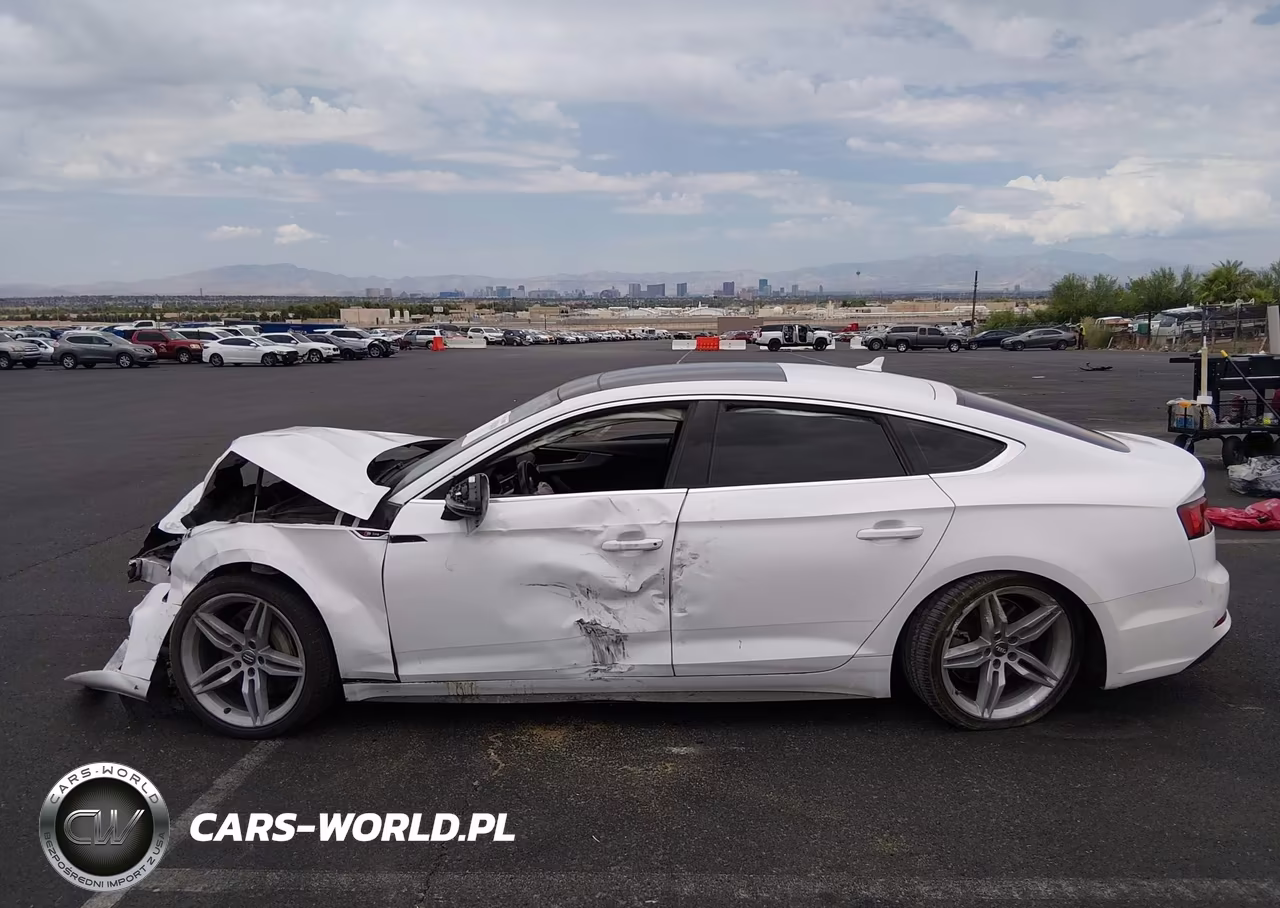 2018 Audi A5 2.0T Premium VIN:WAUENCF51JA104260 - 15