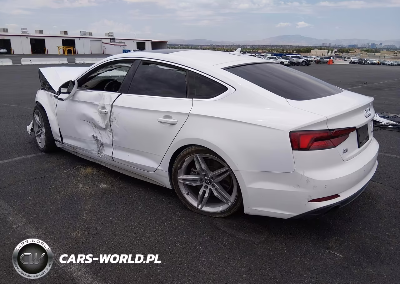 2018 Audi A5 2.0T Premium VIN:WAUENCF51JA104260 - 3