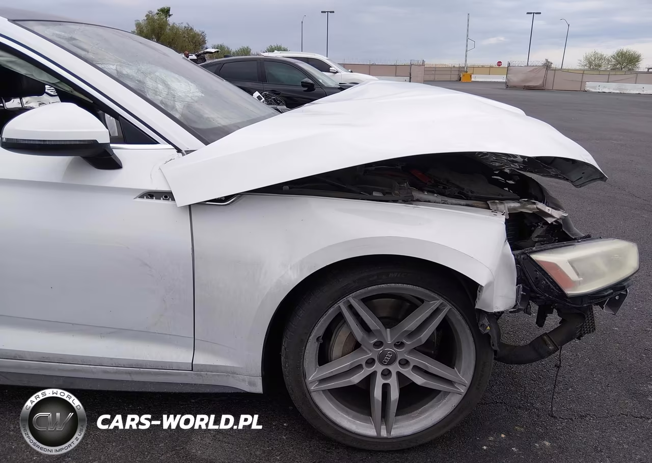 2018 Audi A5 2.0T Premium VIN:WAUENCF51JA104260 - 6