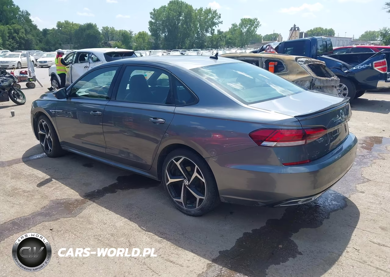 2021 Volkswagen Passat 2.0T R-Line VIN:1VWMA7A31MC012918 - 3