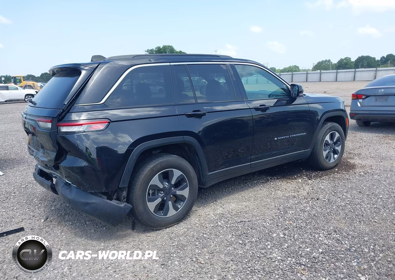 2024 Jeep Grand Cherokee 4Xe VIN:1C4RJYB66RC116996 - 4