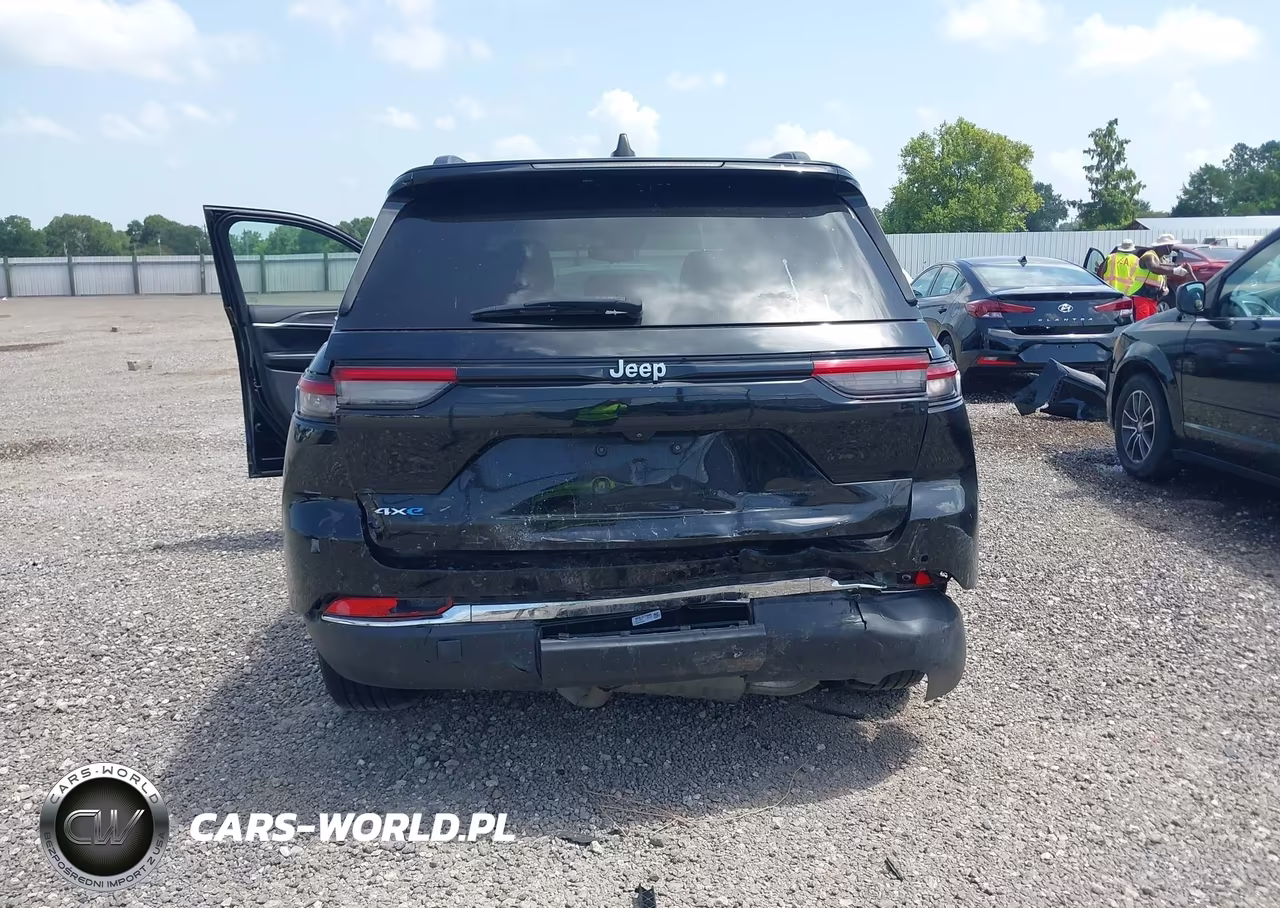 2024 Jeep Grand Cherokee 4Xe VIN:1C4RJYB66RC116996 - 6