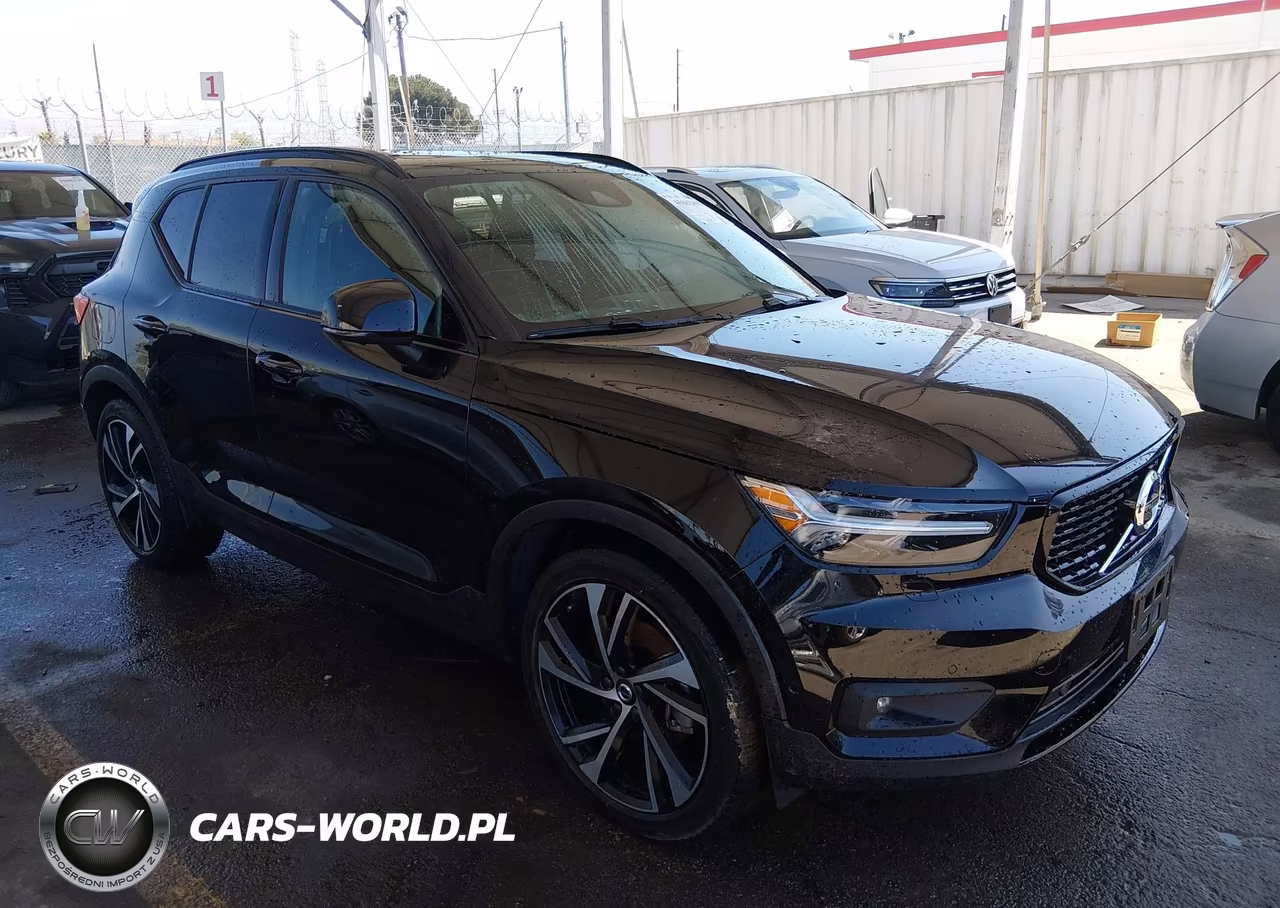 2020 Volvo Xc40 T5 R-Design