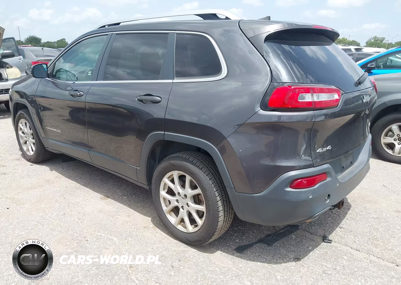 2016 Jeep Cherokee Latitude VIN:1C4PJMCB6GW361112 - 3