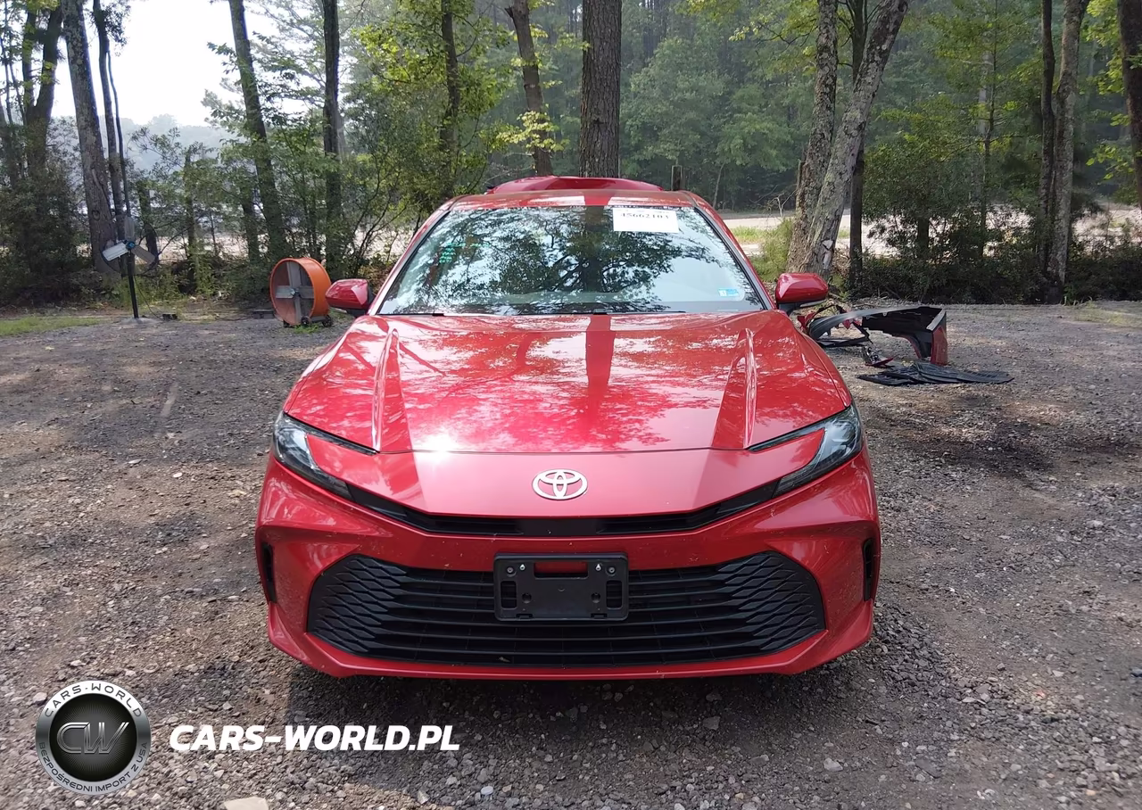2025 Toyota Camry Le VIN:4T1DAACK6SU000982 - 13