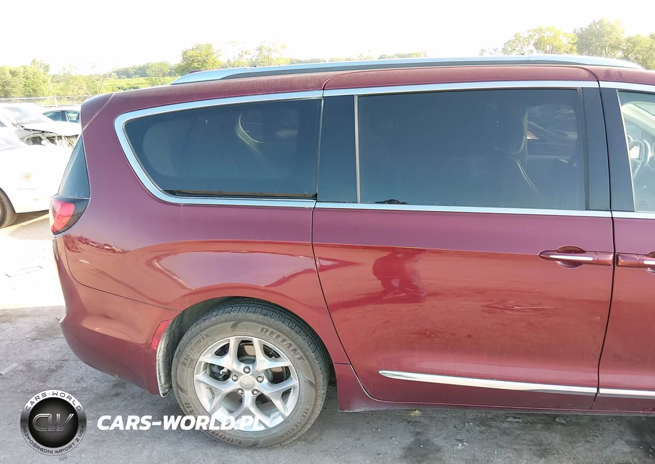 2017 Chrysler Pacifica Limited VIN:2C4RC1GG9HR509545 - 20