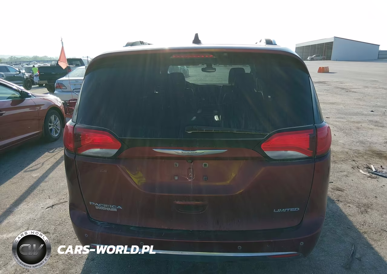 2017 Chrysler Pacifica Limited VIN:2C4RC1GG9HR509545 - 21