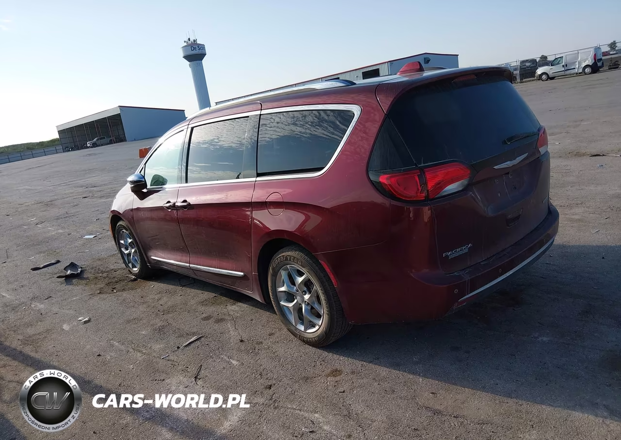2017 Chrysler Pacifica Limited VIN:2C4RC1GG9HR509545 - 3
