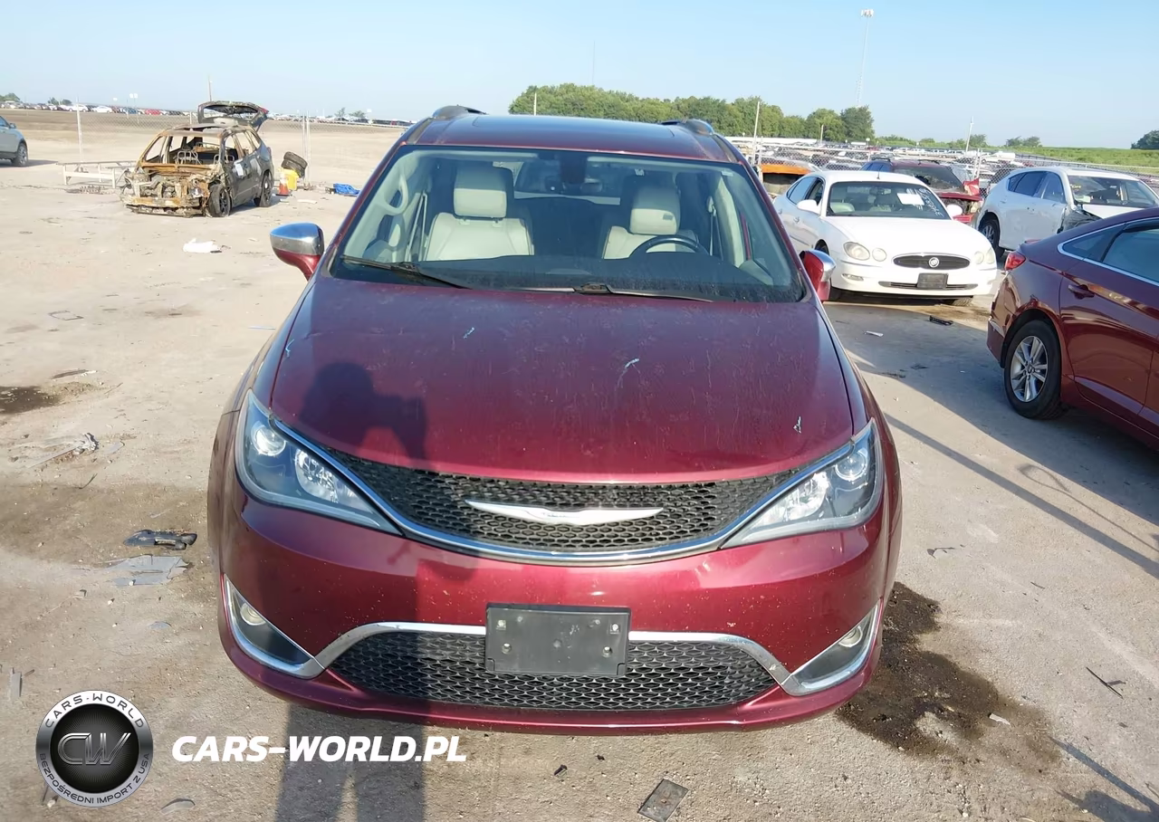 2017 Chrysler Pacifica Limited VIN:2C4RC1GG9HR509545 - 6
