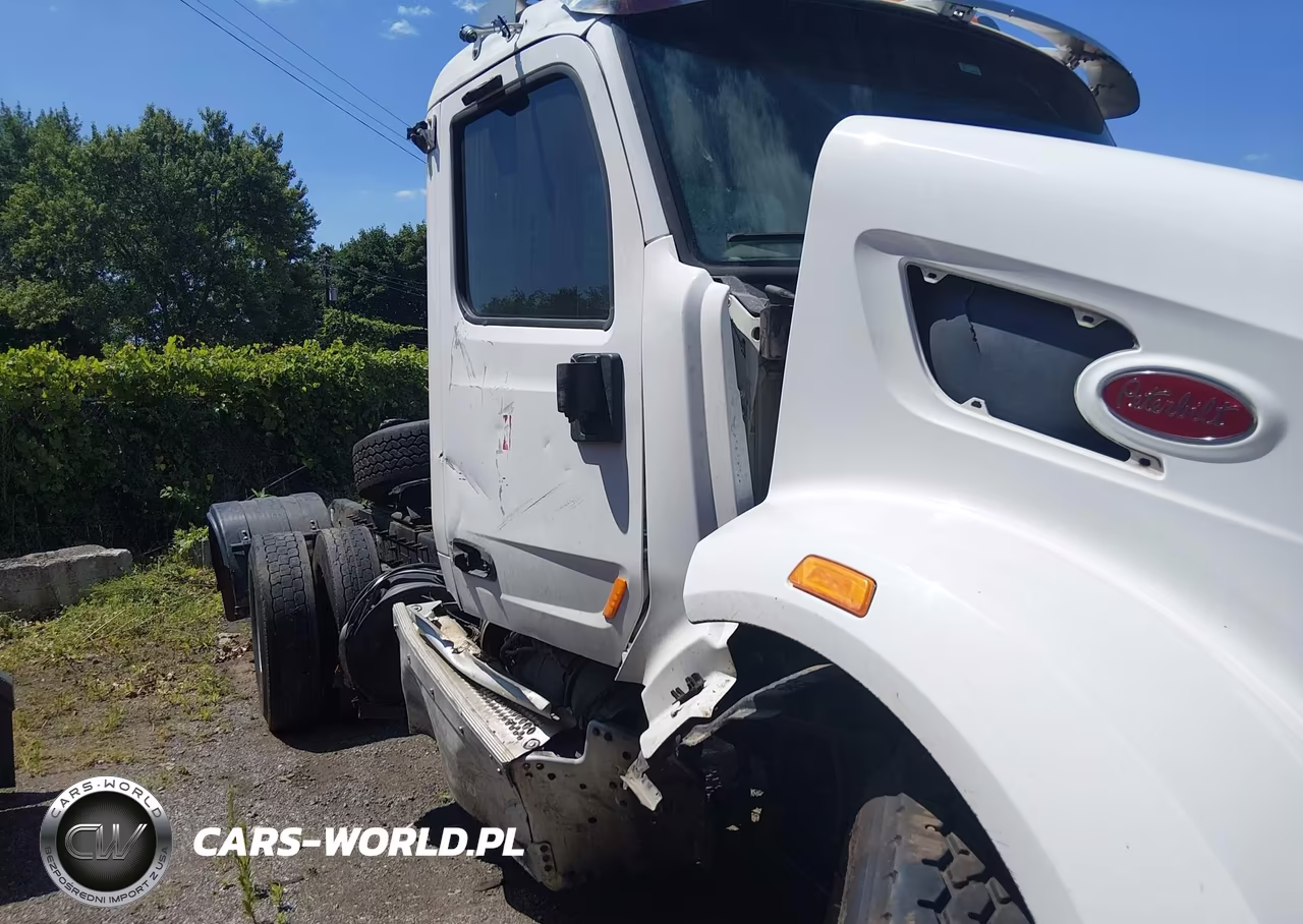2016 Peterbilt 567 VIN:1XPCD49X6GD353028 - 13