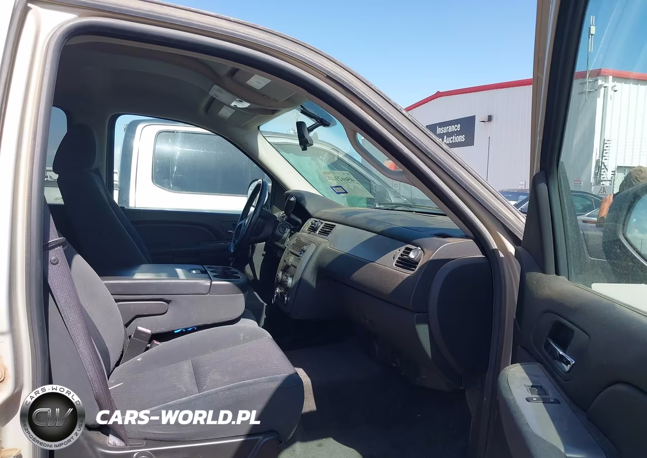 2009 Chevrolet Tahoe Ls VIN:1GNFC13C99R282250 - 5