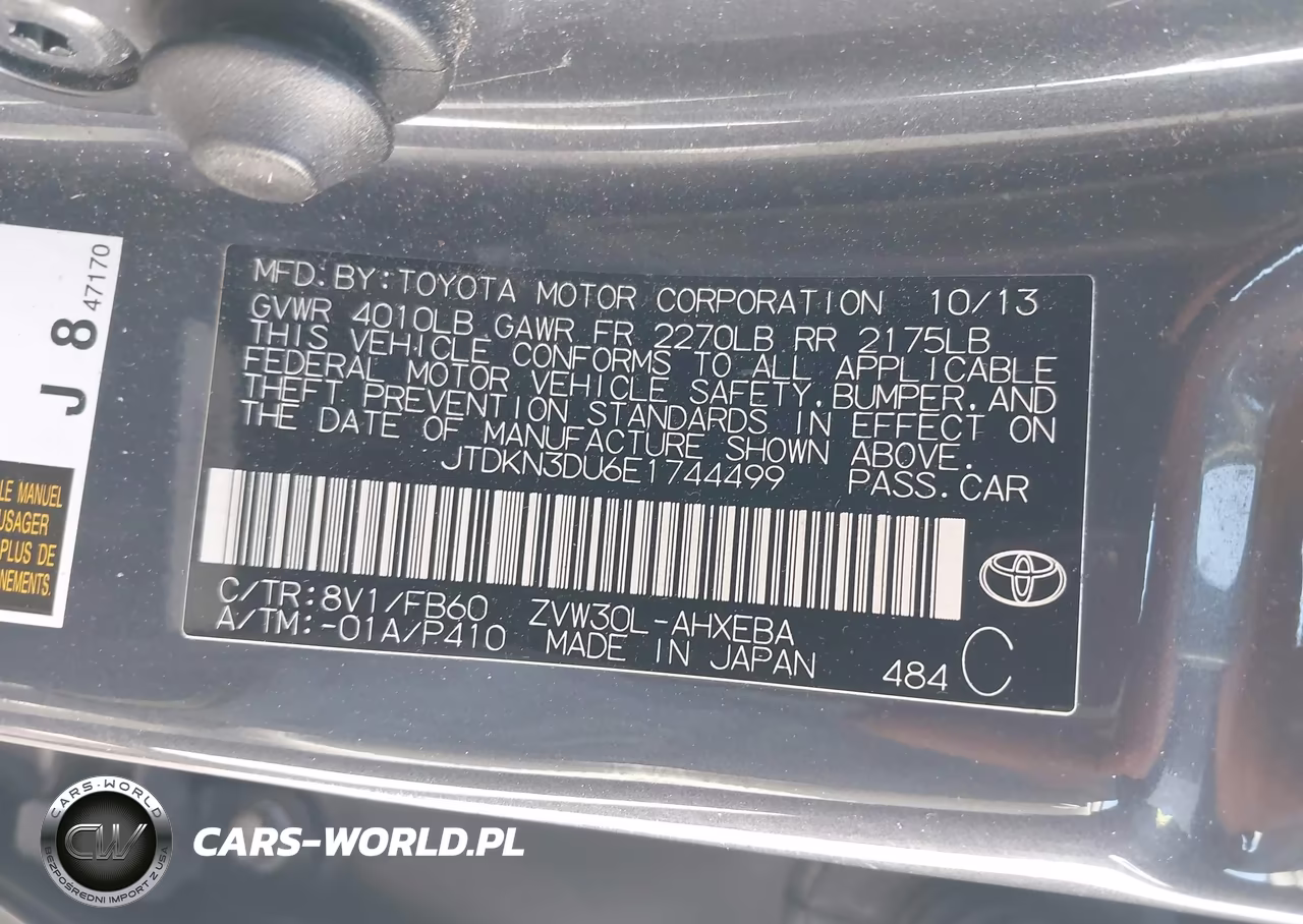 2014 Toyota Prius Two VIN:JTDKN3DU6E1744499 - 9