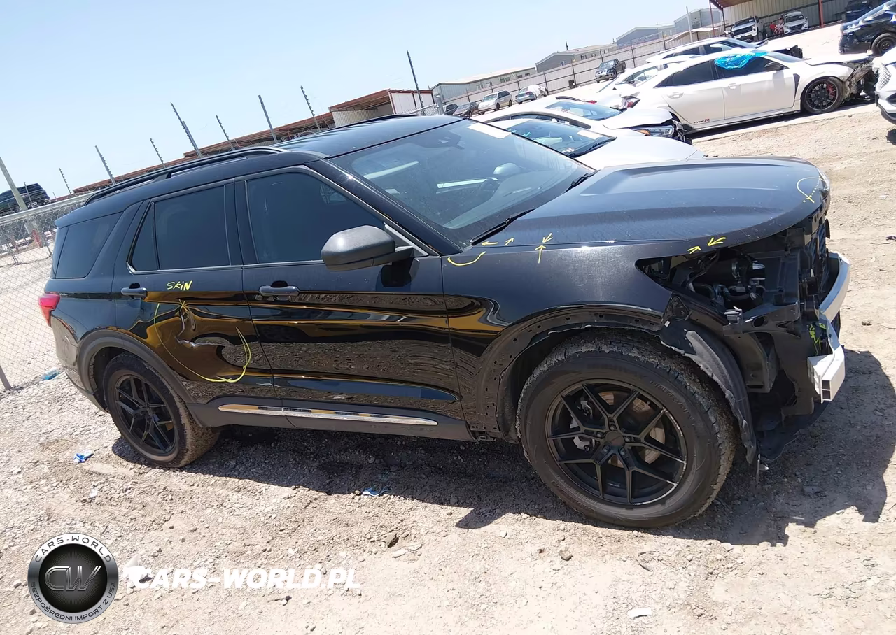 2023 Ford Explorer Xlt VIN:1FMSK7DH3PGA59102 - 13