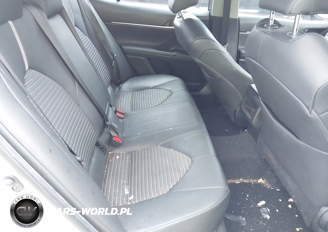 2018 Toyota Camry Se VIN:4T1B11HKXJU623665 - 8