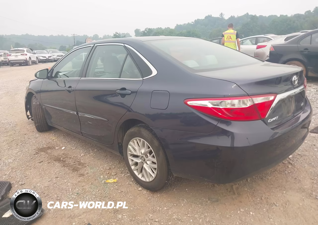 2017 Toyota Camry Le VIN:4T1BF1FK8HU708910 - 3