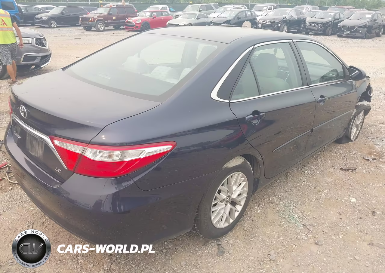 2017 Toyota Camry Le VIN:4T1BF1FK8HU708910 - 4