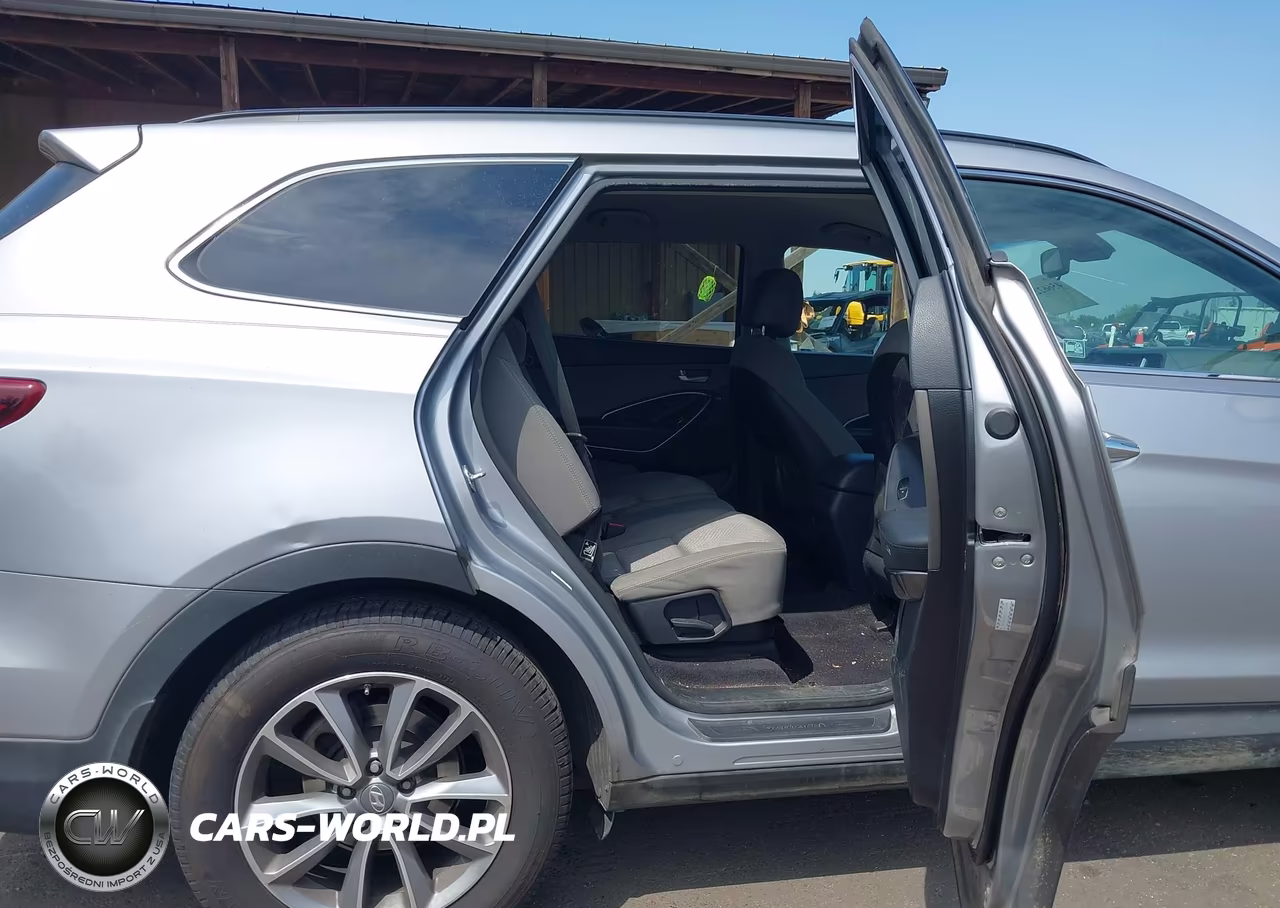 2017 Hyundai Santa Fe Se VIN:KM8SMDHF3HU223436 - 8