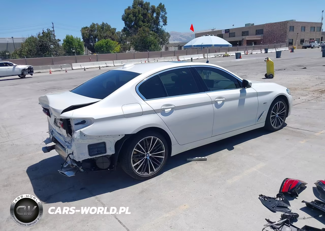 2023 BMW 530E VIN:WBA13AG03PCM40386 - 4