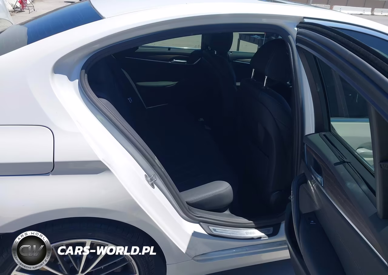 2023 BMW 530E VIN:WBA13AG03PCM40386 - 8