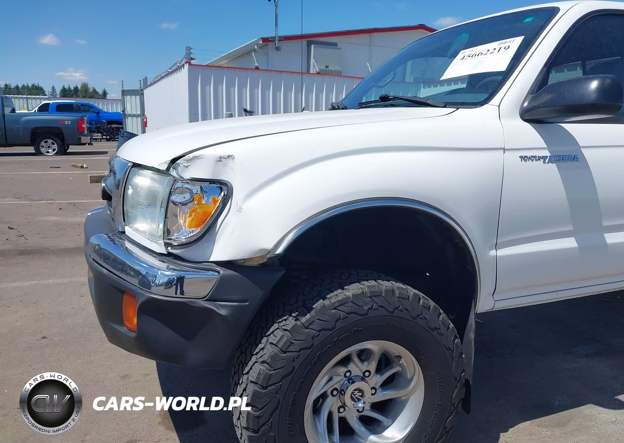 2000 Toyota Tacoma Base V6 VIN:4TAWN72N8YZ682707 - 18
