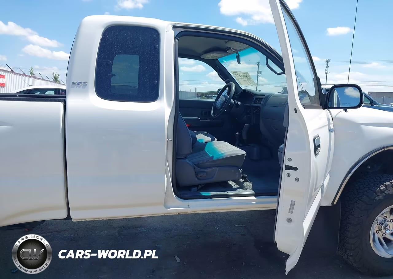 2000 Toyota Tacoma Base V6 VIN:4TAWN72N8YZ682707 - 5