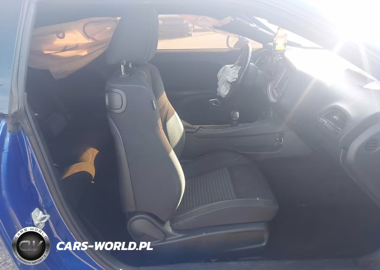 2018 Dodge Challenger Sxt VIN:2C3CDZAG5JH271199 - 5