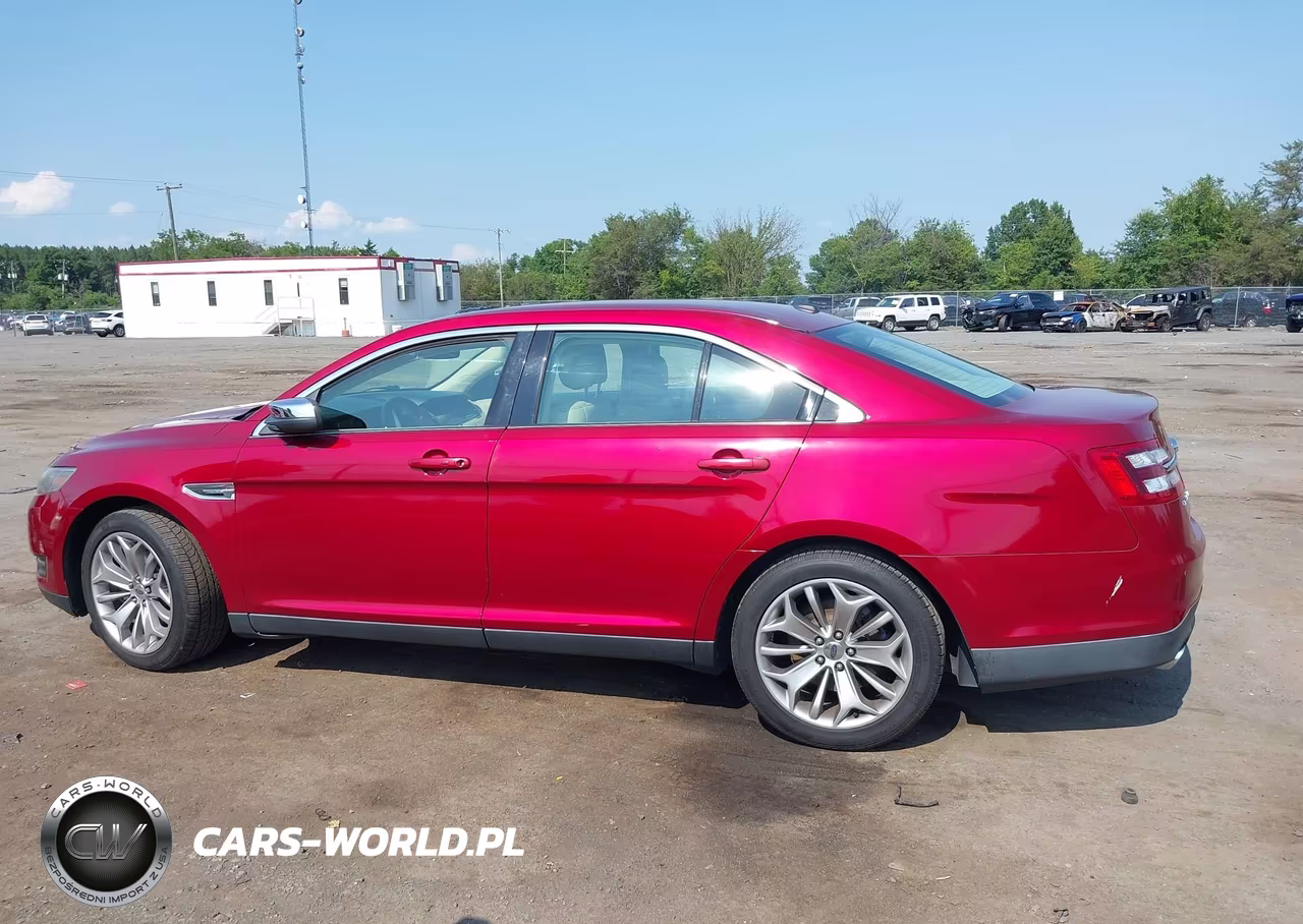 2015 Ford Taurus Limited VIN:1FAHP2F82FG150009 - 14