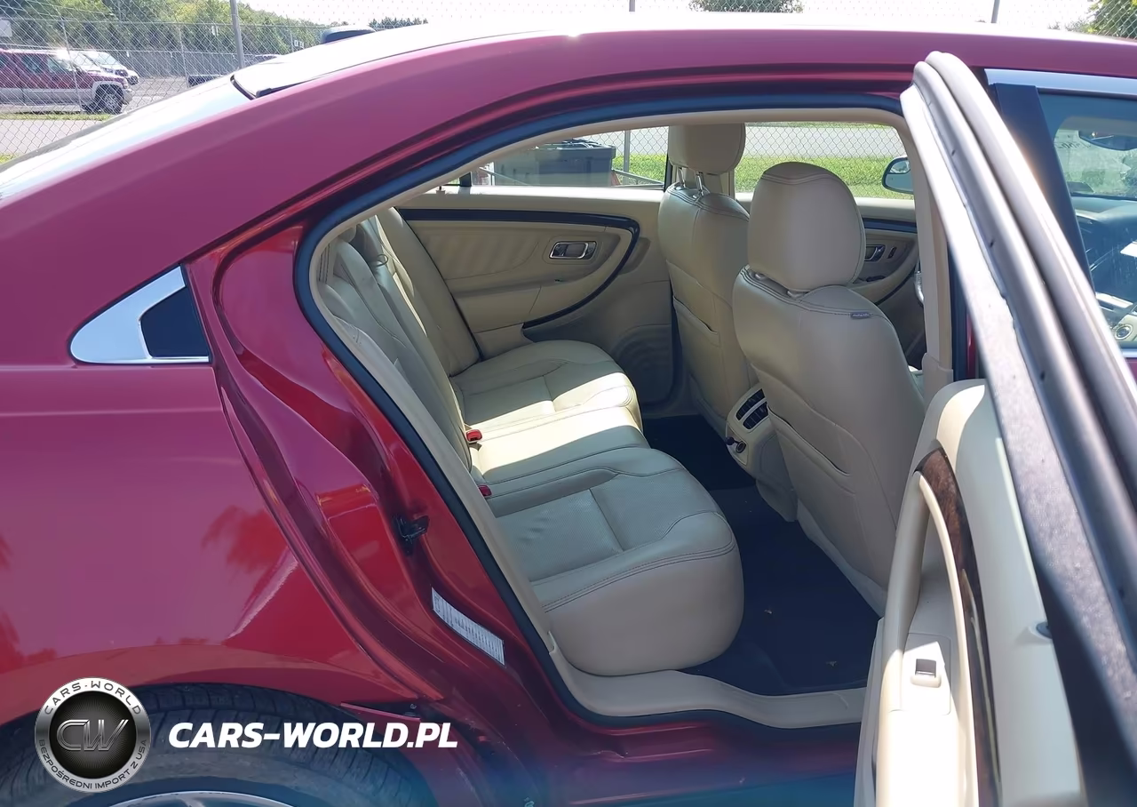 2015 Ford Taurus Limited VIN:1FAHP2F82FG150009 - 8