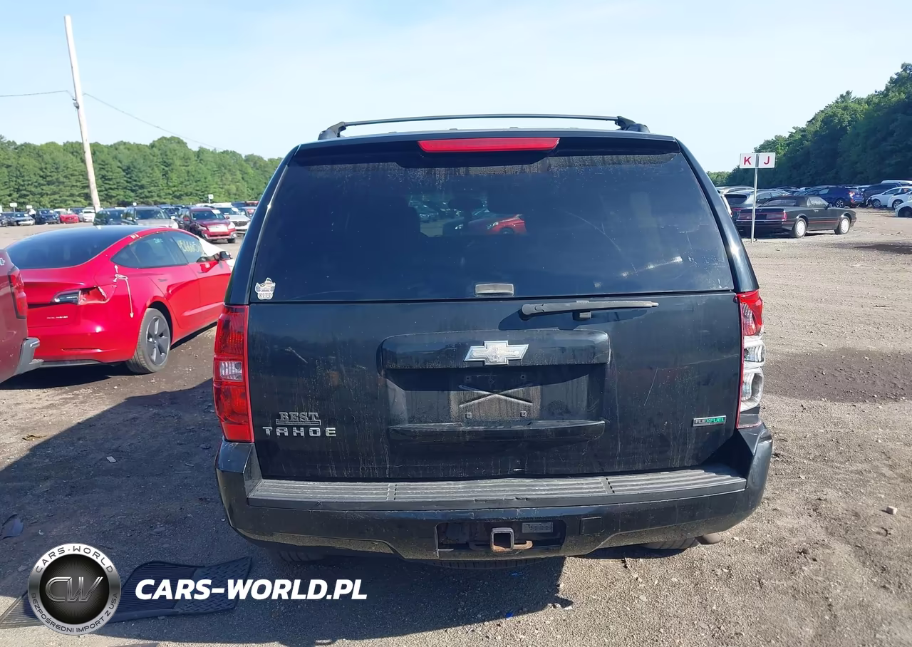 2011 Chevrolet Tahoe Ls VIN:1GNSKAE02BR248368 - 16