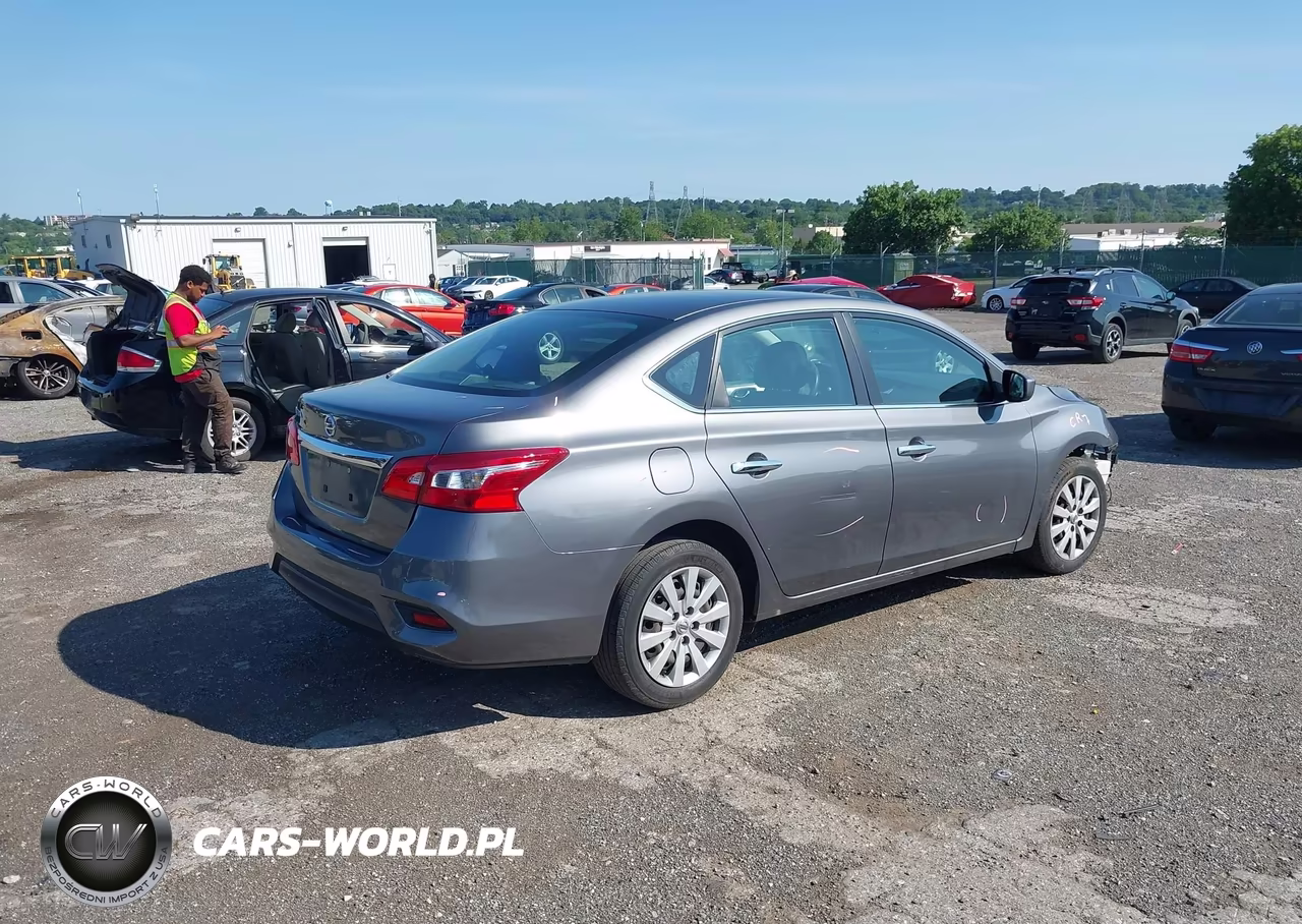 2018 Nissan Sentra S VIN:3N1AB7AP3JY331345 - 4