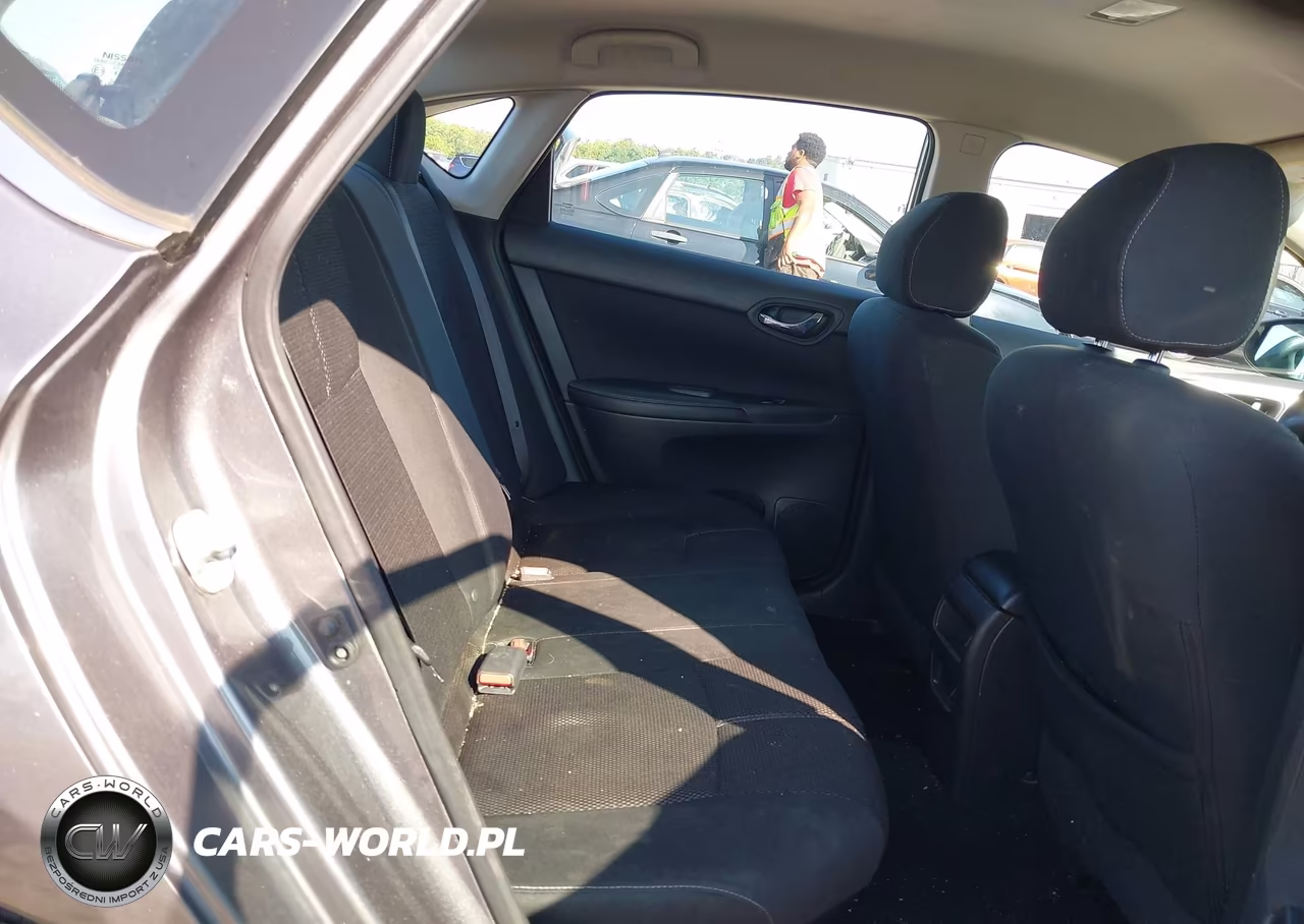 2018 Nissan Sentra S VIN:3N1AB7AP3JY331345 - 8