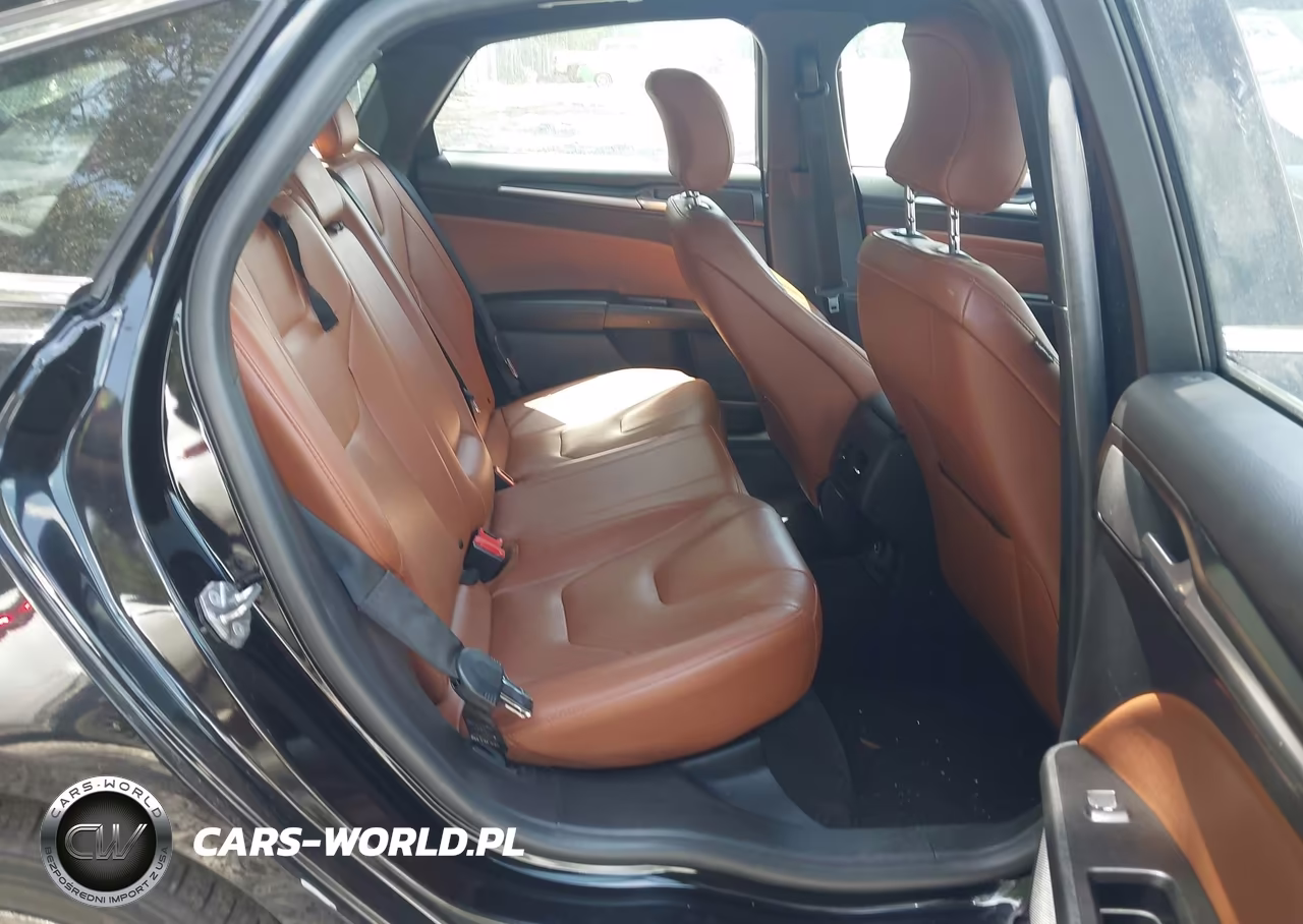 2019 Ford Fusion Hybrid Titanium VIN:3FA6P0RU7KR224354 - 8