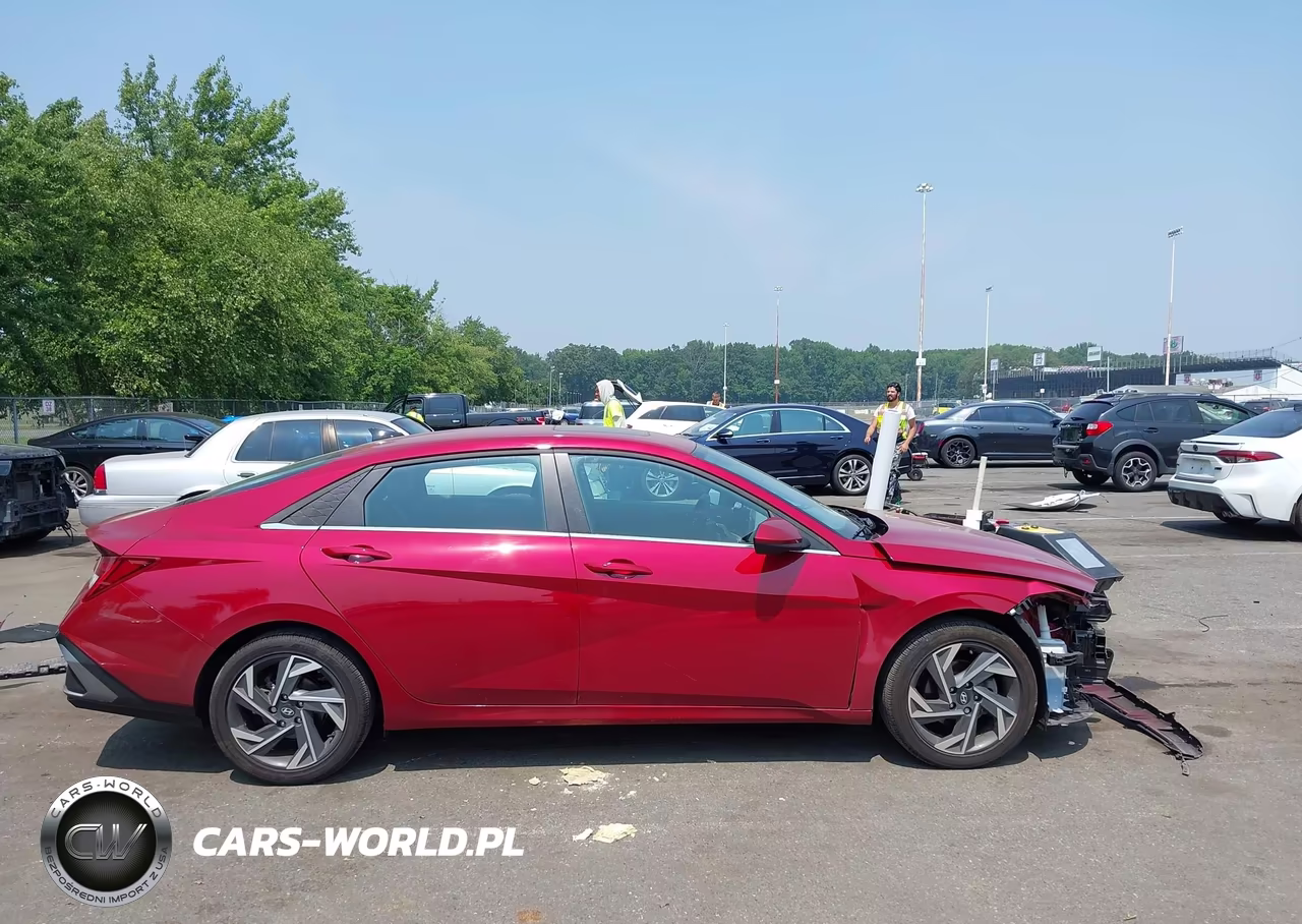 2025 Hyundai Elantra Sel Convenience VIN:KMHLS4DG4SU928892 - 13