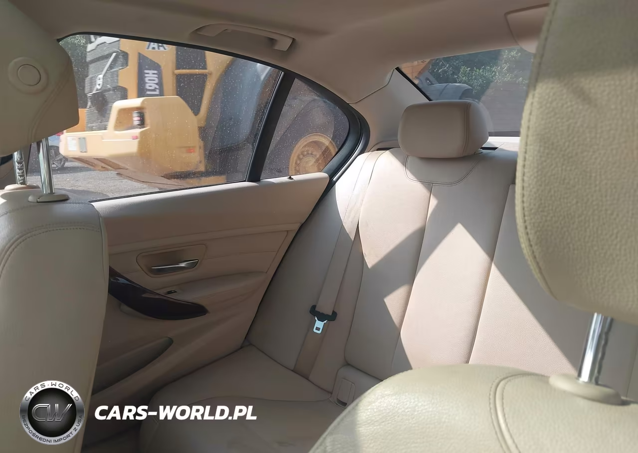 2014 BMW 328I xDrive VIN:WBA3B3C56EJ982177 - 8