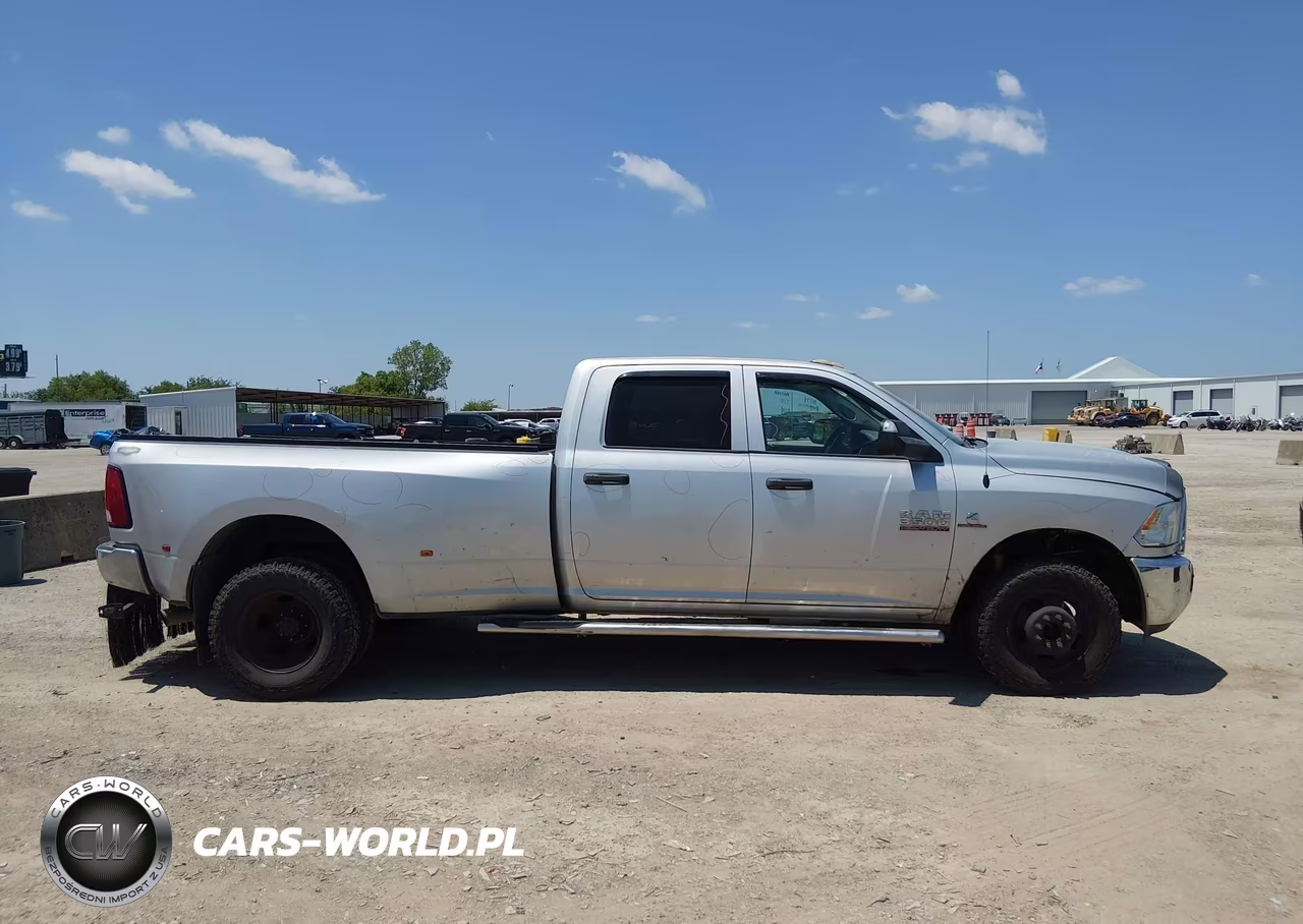 2016 Ram 3500 Tradesman VIN:3C63RPGL2GG335169 - 13