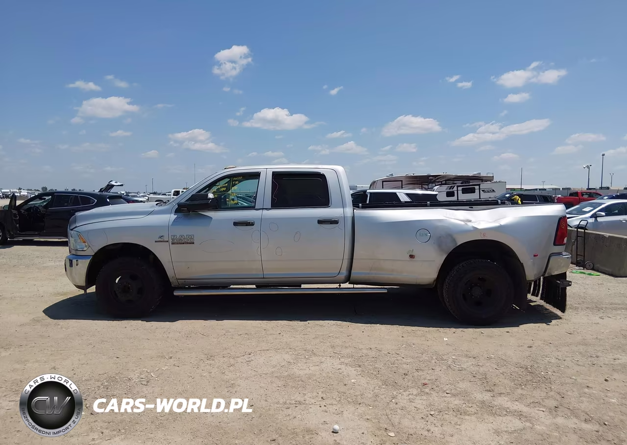 2016 Ram 3500 Tradesman VIN:3C63RPGL2GG335169 - 14
