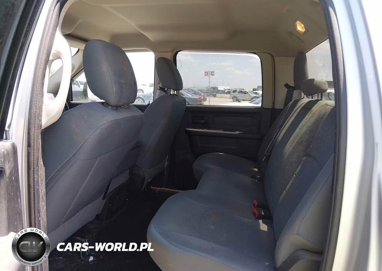 2016 Ram 3500 Tradesman VIN:3C63RPGL2GG335169 - 7