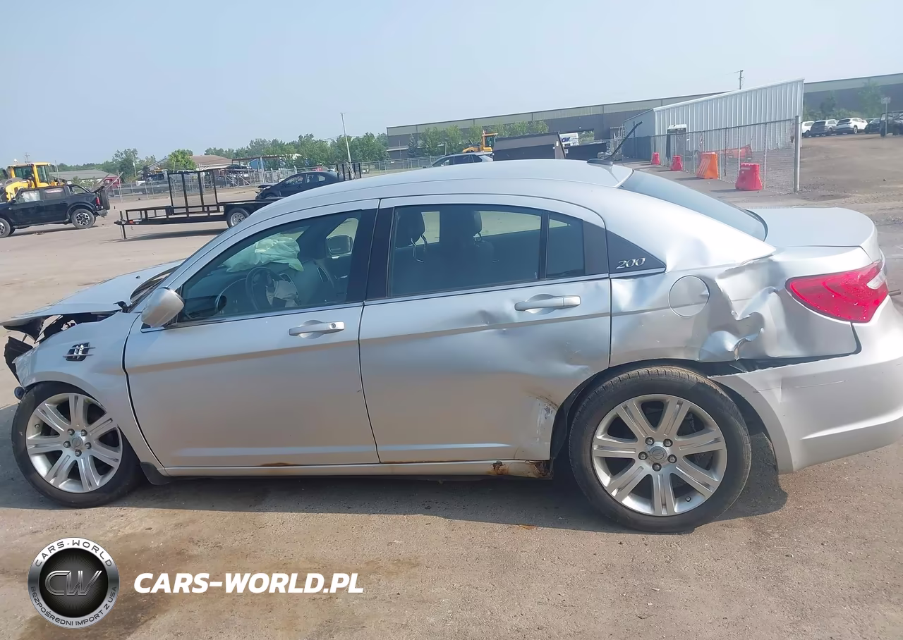 2012 Chrysler 200 Lx VIN:1C3CCBABXCN318493 - 14