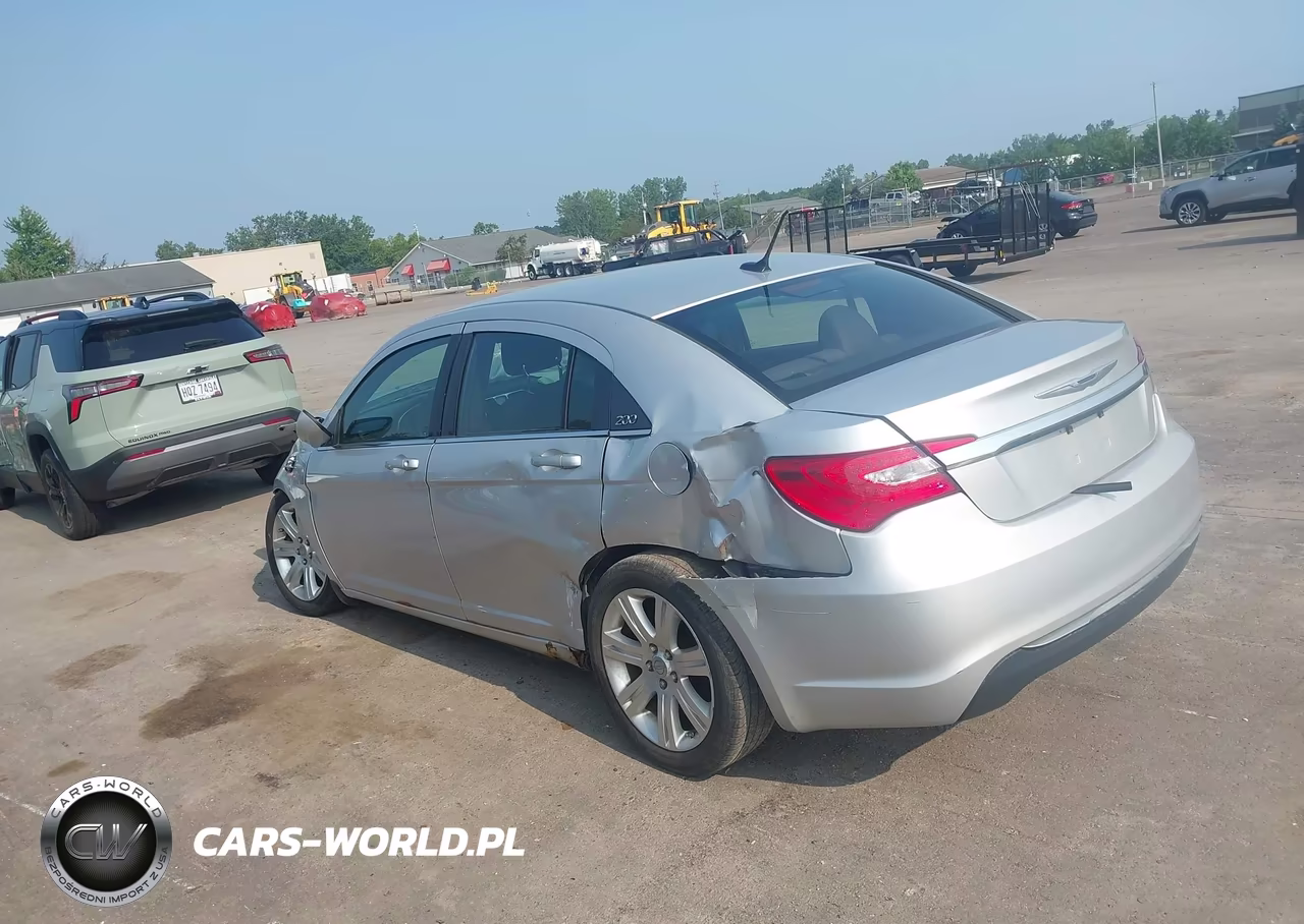 2012 Chrysler 200 Lx VIN:1C3CCBABXCN318493 - 3