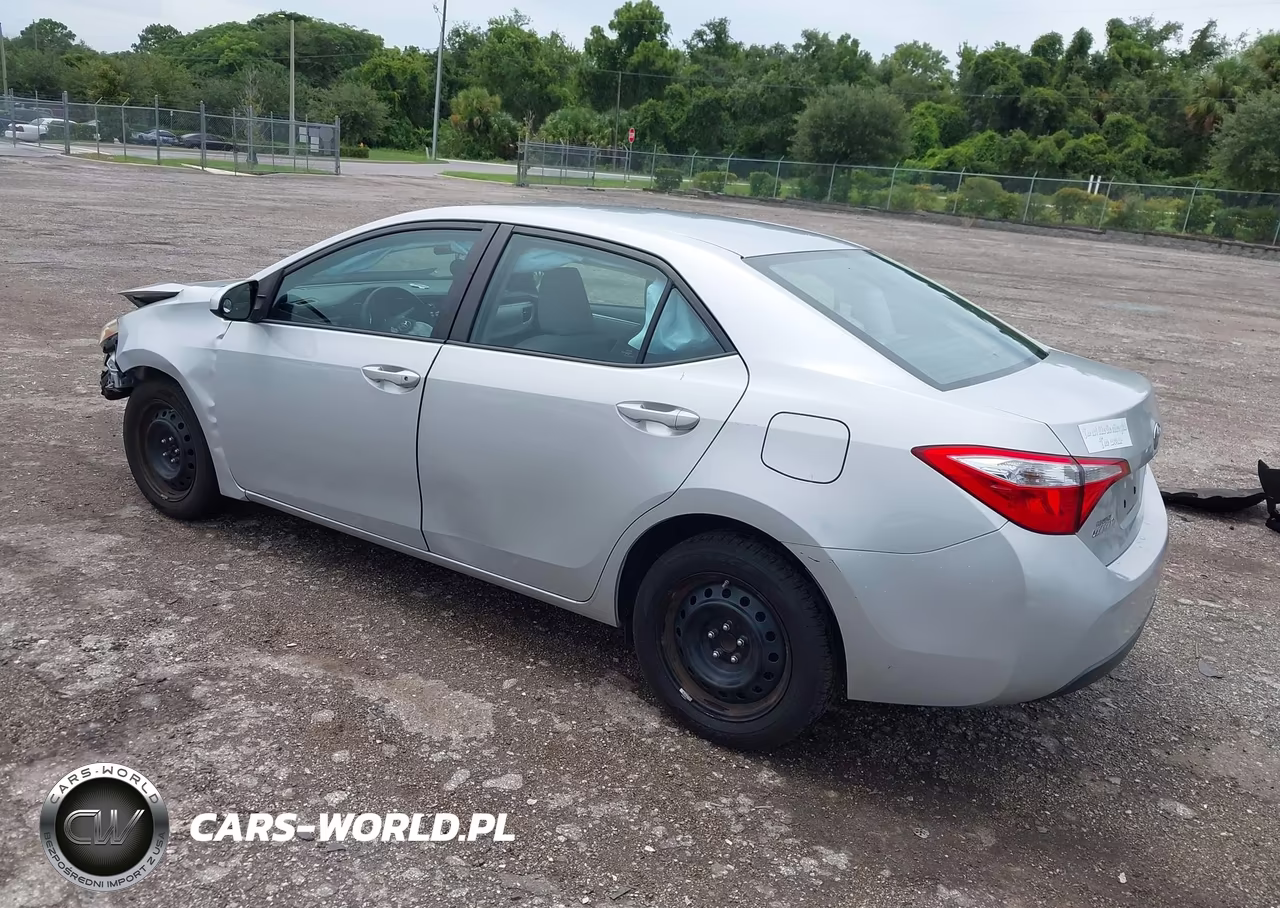 2016 Toyota Corolla Le VIN:2T1BURHE1GC599489 - 3