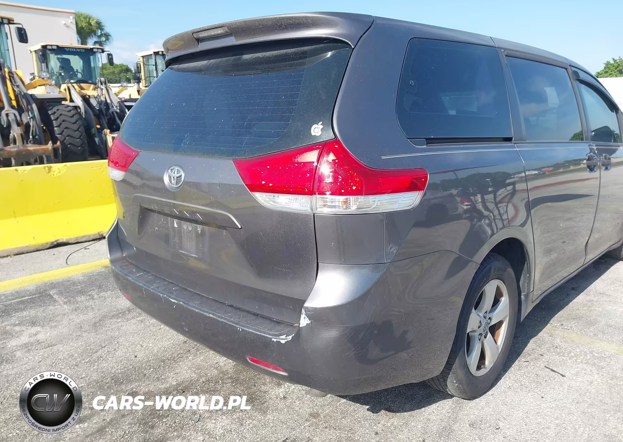 2012 Toyota Sienna Base V6 7 Passenger VIN:5TDZK3DC9CS192009 - 6