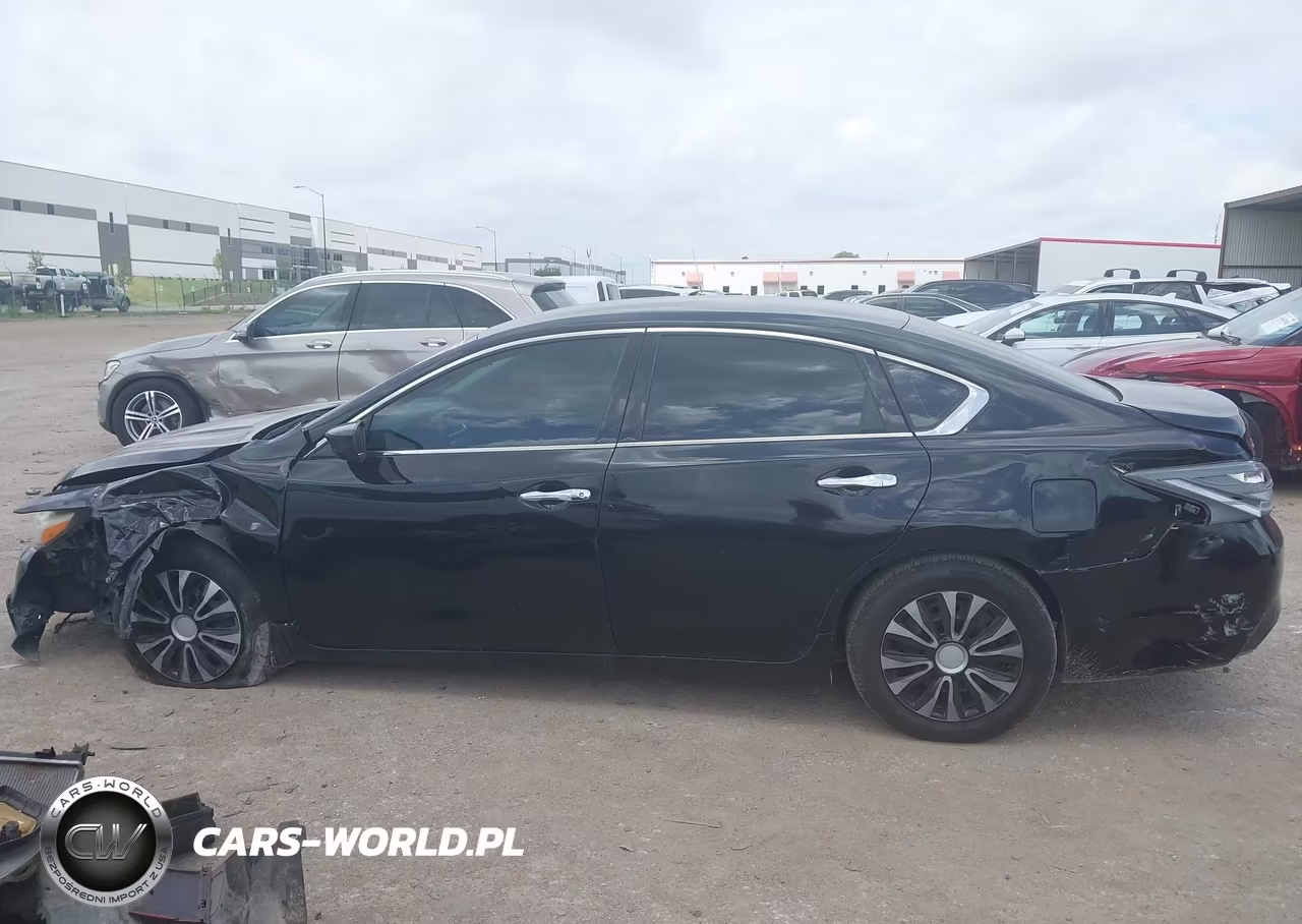 2018 Nissan Altima 2.5 S VIN:1N4AL3AP3JC283833 - 14