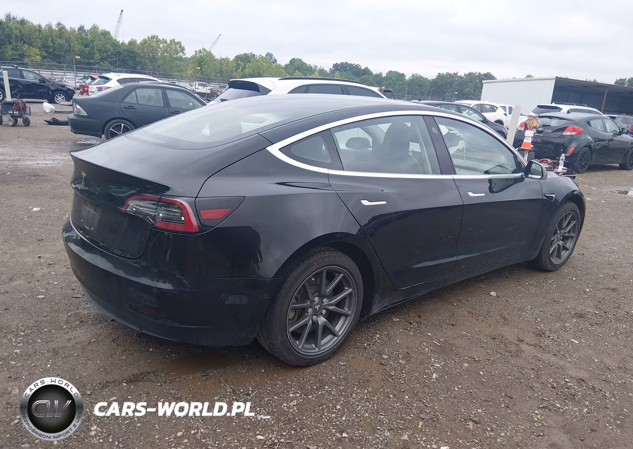 2018 Tesla Model 3 Long Range-Mid Range VIN:5YJ3E1EA9JF151850 - 4